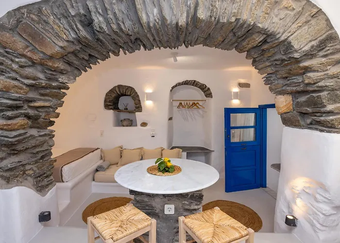 Adamma Tinos Kechros