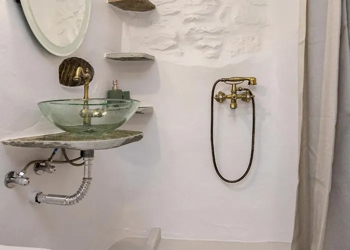 Adamma Tinos Kechros